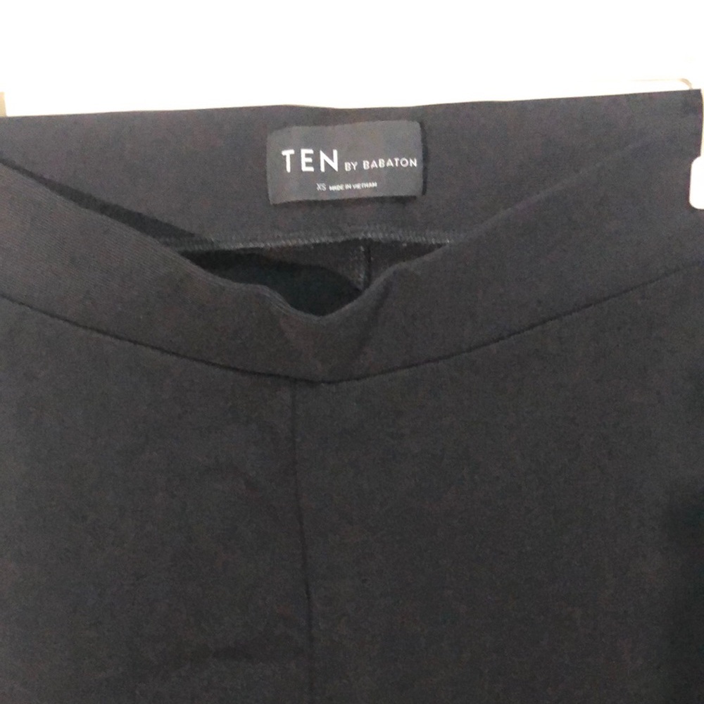 Black TEN by Babaton leggings